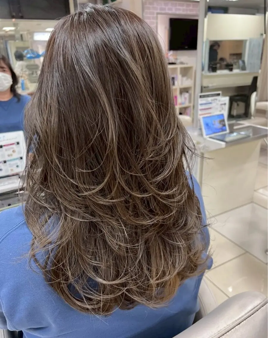 ロング カット 透明感カラー／ 艶髪／たなべだいのヘアスタイル