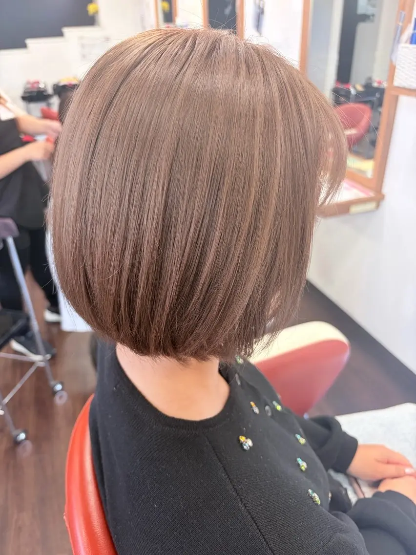 ショート ボブ カット トリートメント 太田 妃乃のヘアスタイル