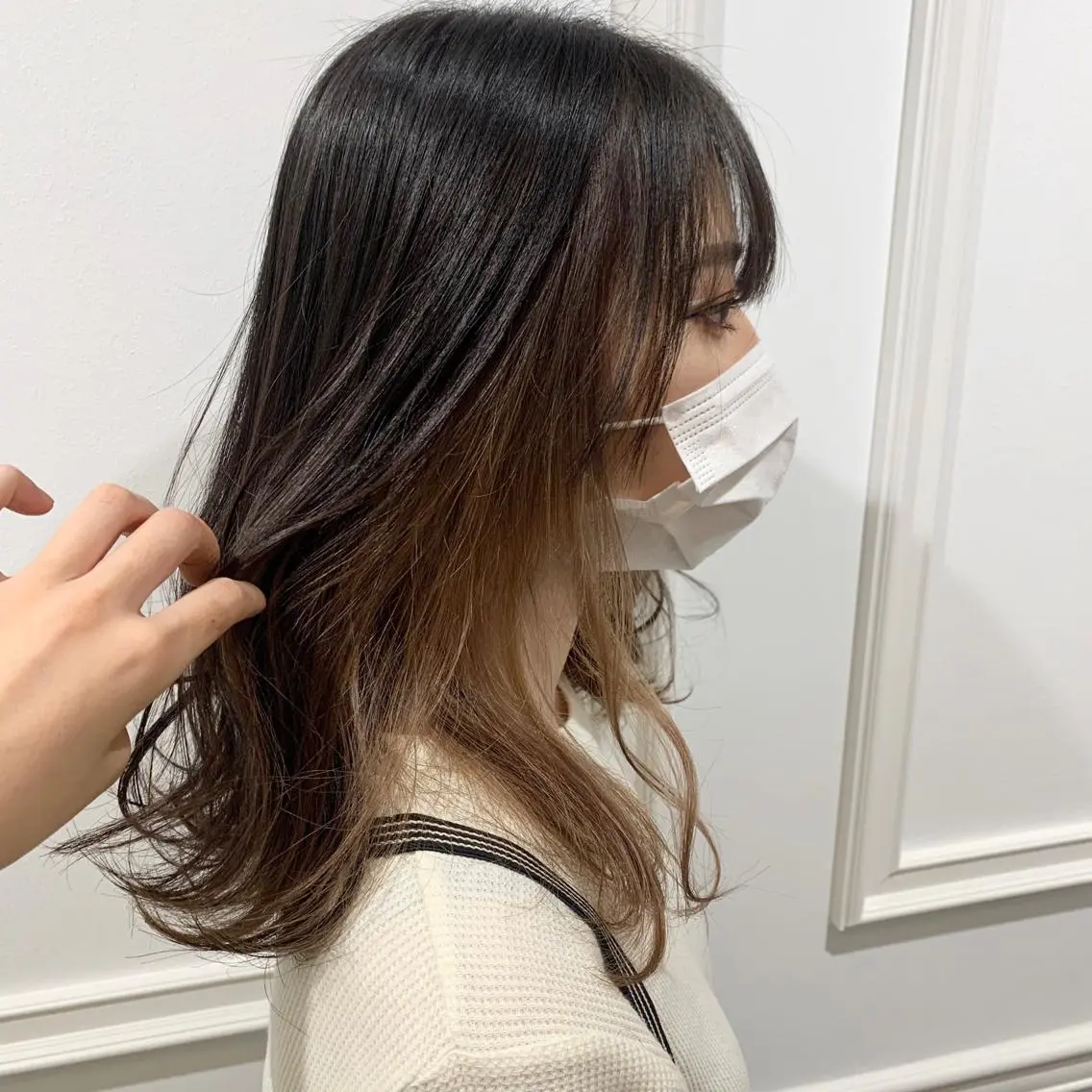セミロング 鈴木 麻希のヘアスタイル