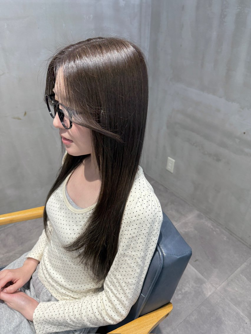 ロング カラー ヘアカラー トリートメント newi梅田🫧韓国 ヘア🫧sakiのヘアスタイル