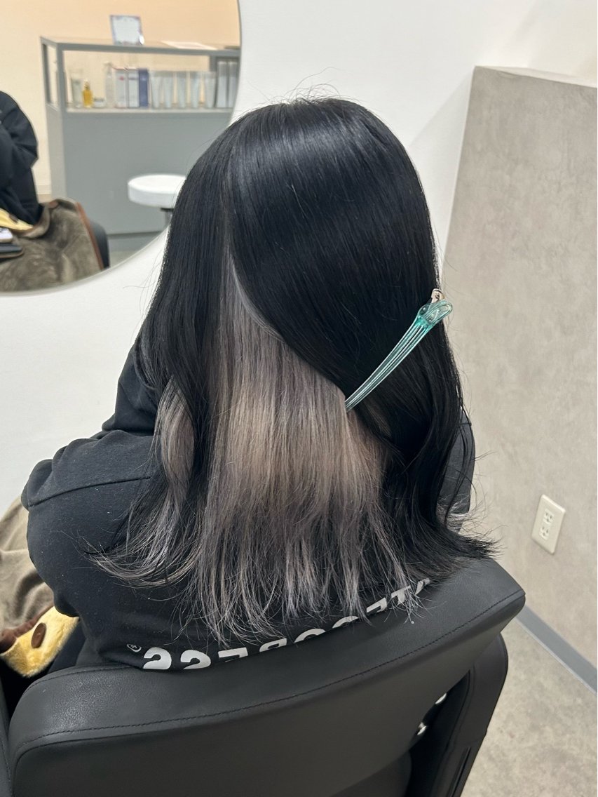 ミディアム カラー 黒髪 シルバー カット ヘアカラー coeur/ ひなたのヘアスタイル
