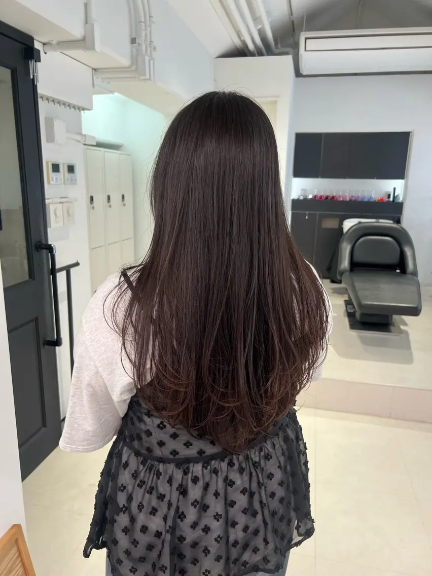 ロング カラー ヘアカラー トリートメント ヘッドスパ うるぷるカラー 🤍 Naanoのヘアスタイル