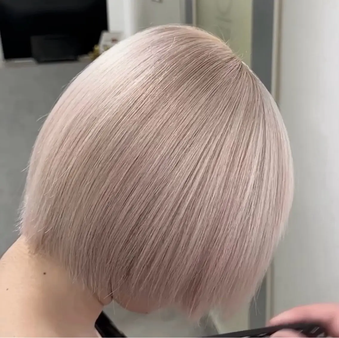 ショート カラー ヘアカラー 🩵ニュアンスカラー 🩵ブリーチ/RENのヘアスタイル