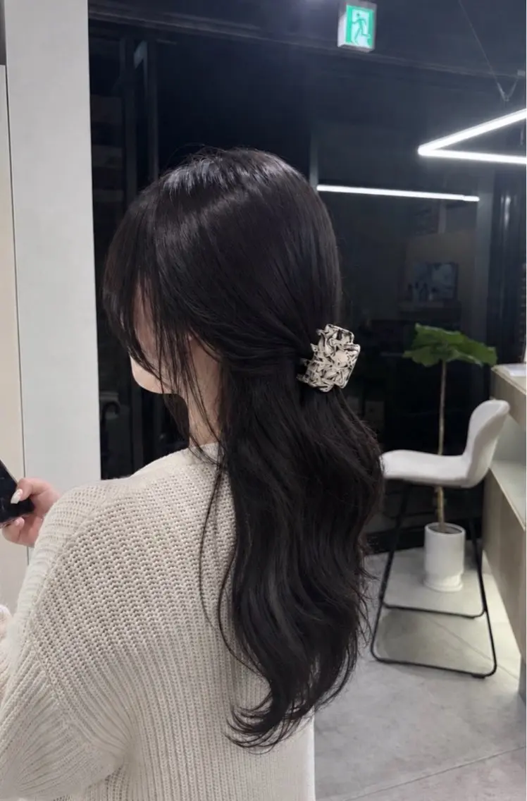 カラー 透明感カラー 川口 琴音のヘアスタイル