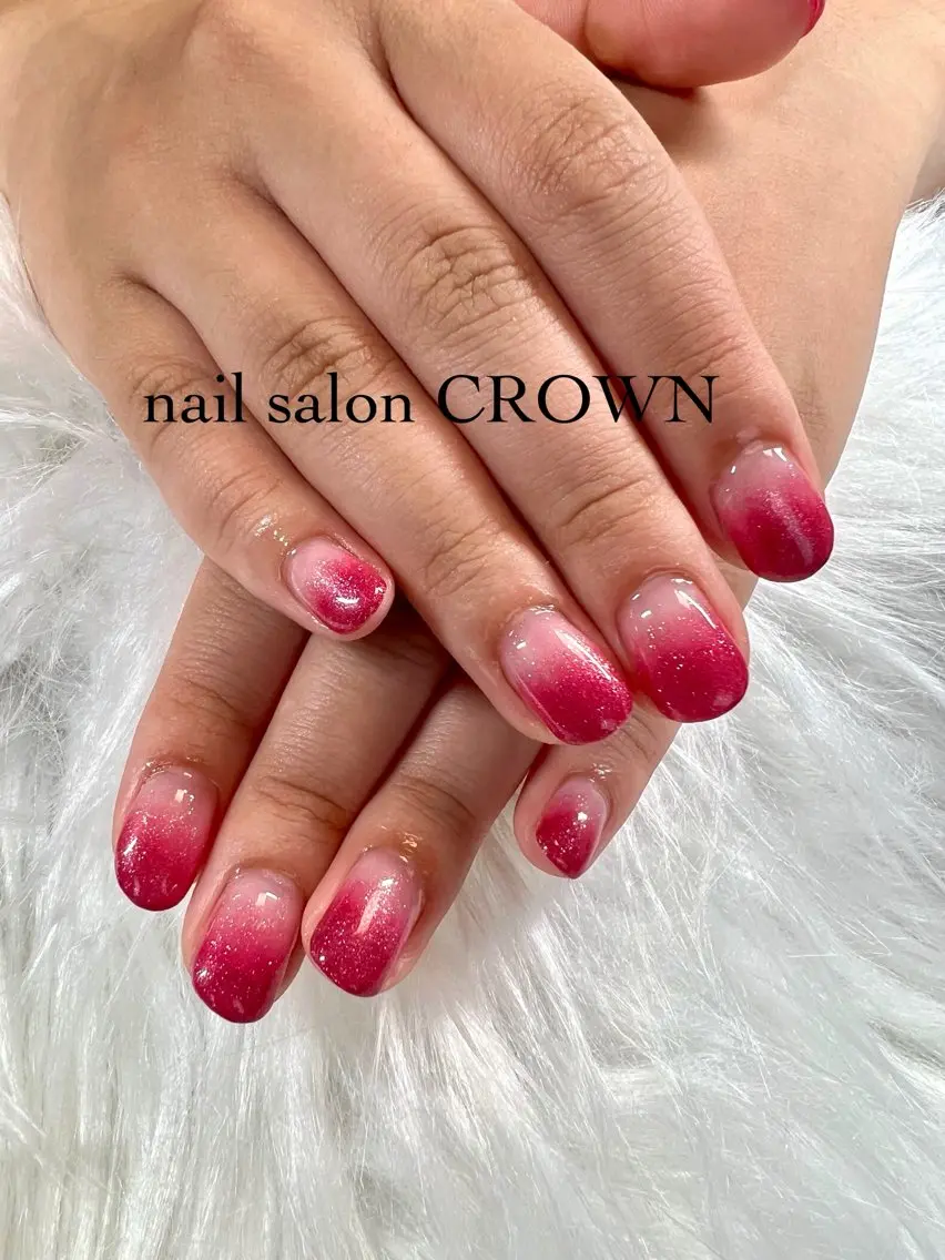 ネイル グラデーション nail salon CROWNのネイルデザイン