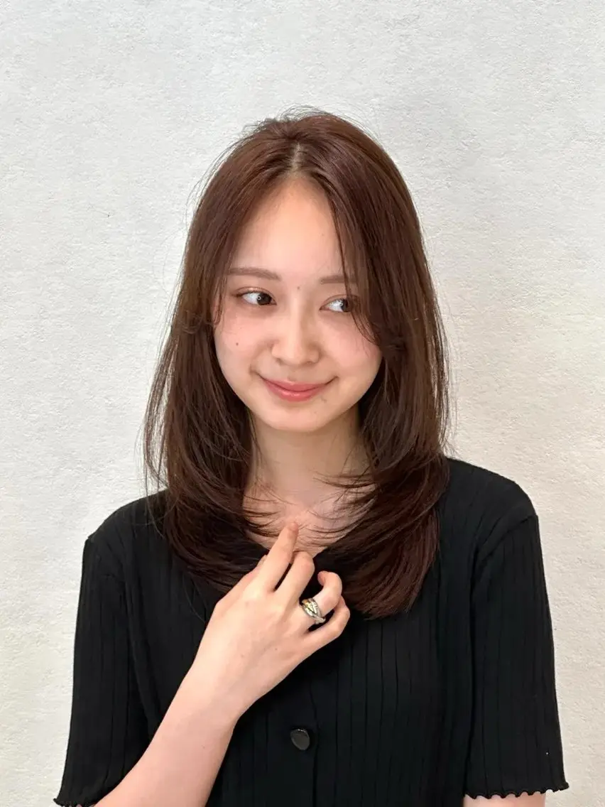 セミロング カラー パーマ kazuki【顔周り ×レイヤーカット】のヘアスタイル