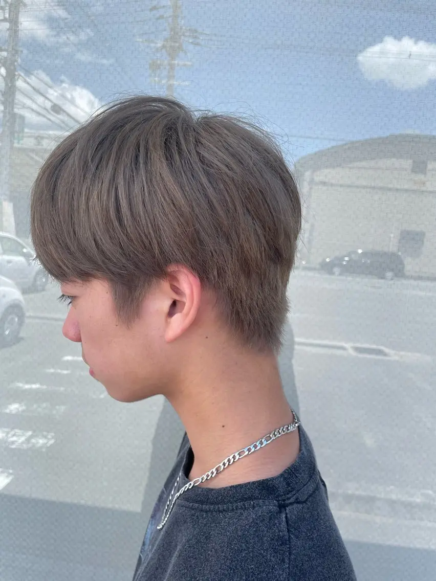 ショート カラー メンズ マッシュ ベージュカラー ショートヘア 加藤 大貴のヘアスタイル