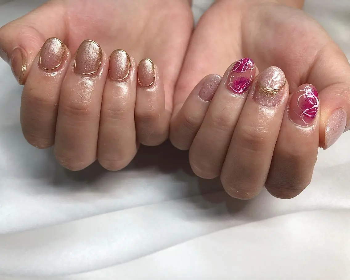 ネイル フラワーネイル ミラーネイル saki_ nail heronのネイルデザイン