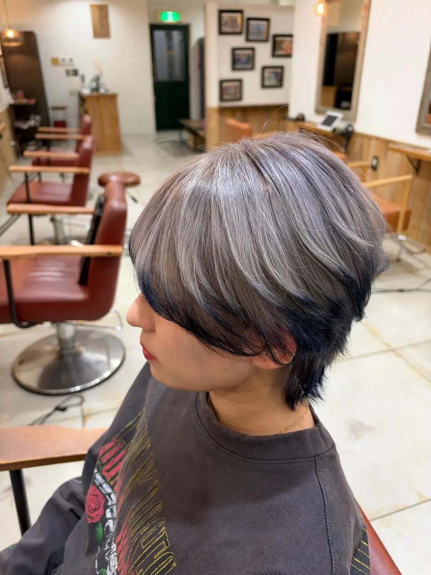 ショート カラー Wカラーレイヤーカ ット⚡️CHIAKIのヘアスタイル