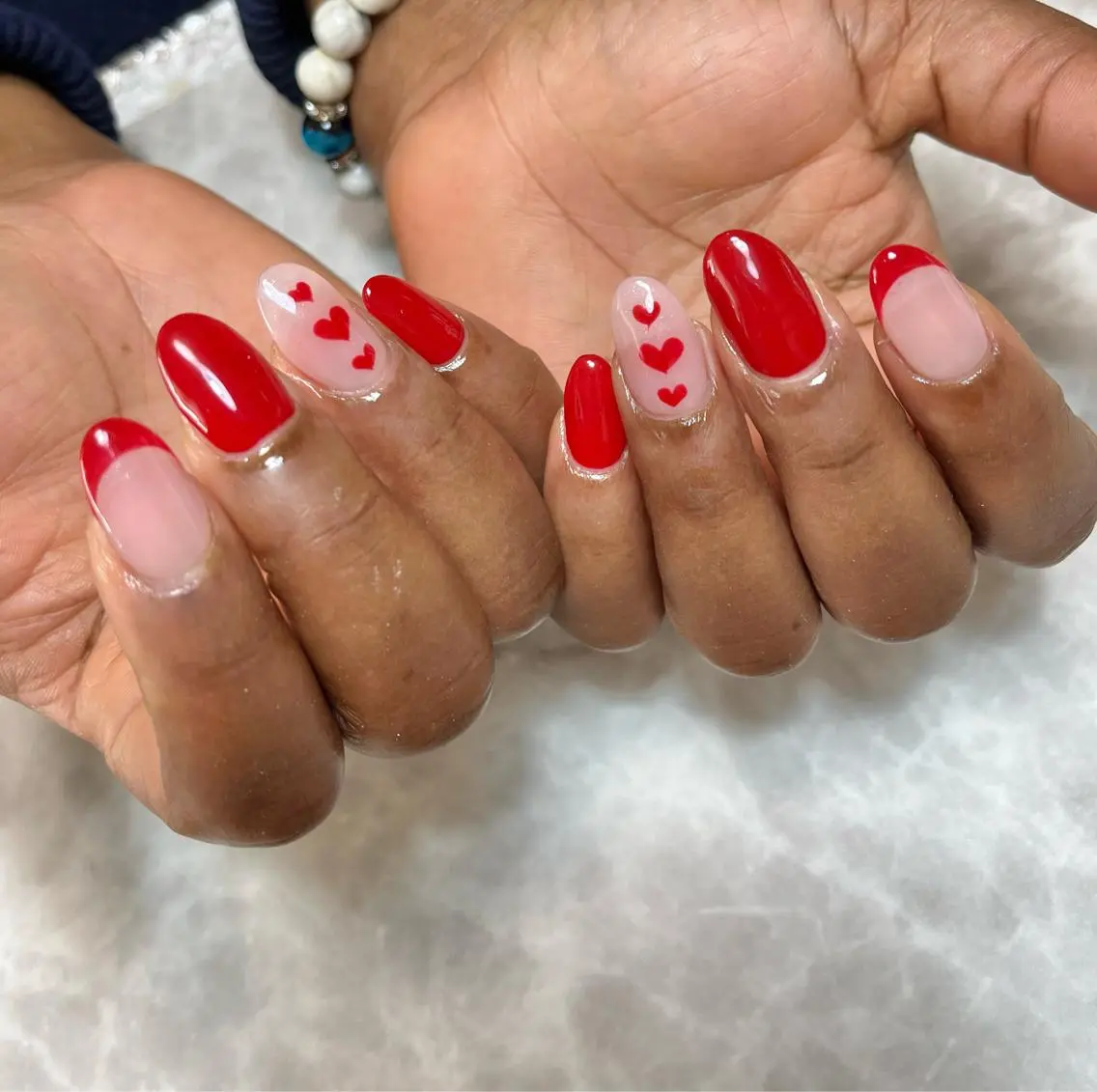 ネイル ジェルネイル キラキラネイル 韓国ネイル オフィスネイル パラジェル nails' it...のネイルデザイン