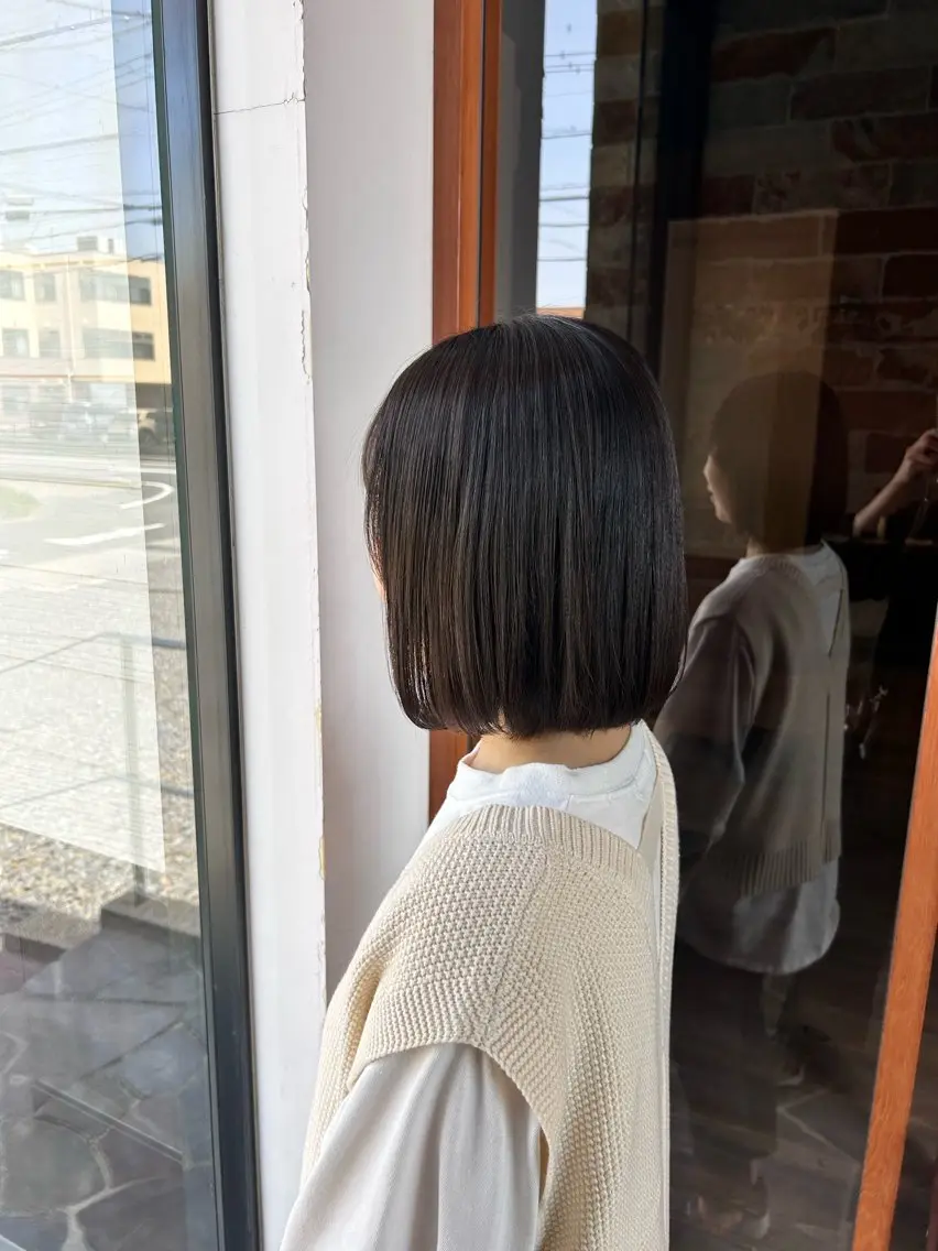 ミディアム カット 村松 麻菜のヘアスタイル