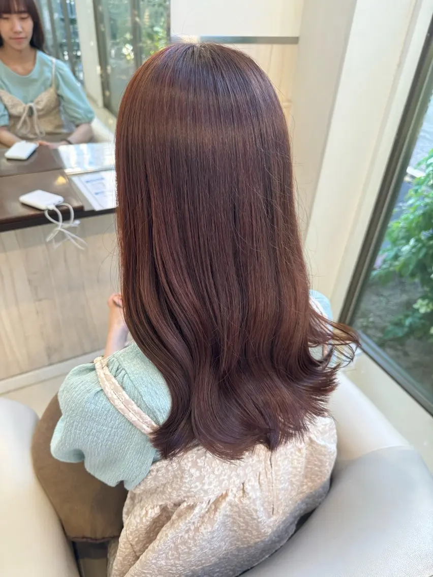 ロング カラー 西尾 優希のヘアスタイル