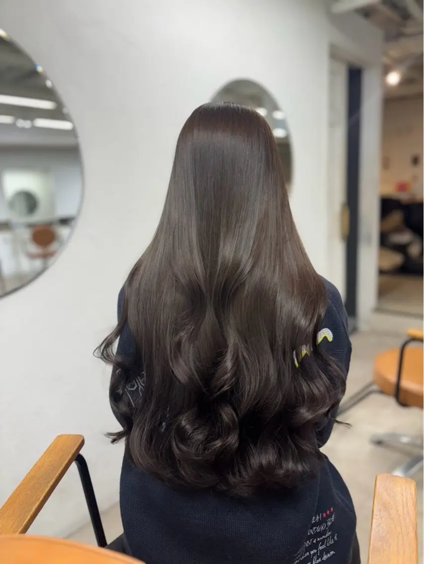 ロング カラー 川村 菜々のヘアスタイル
