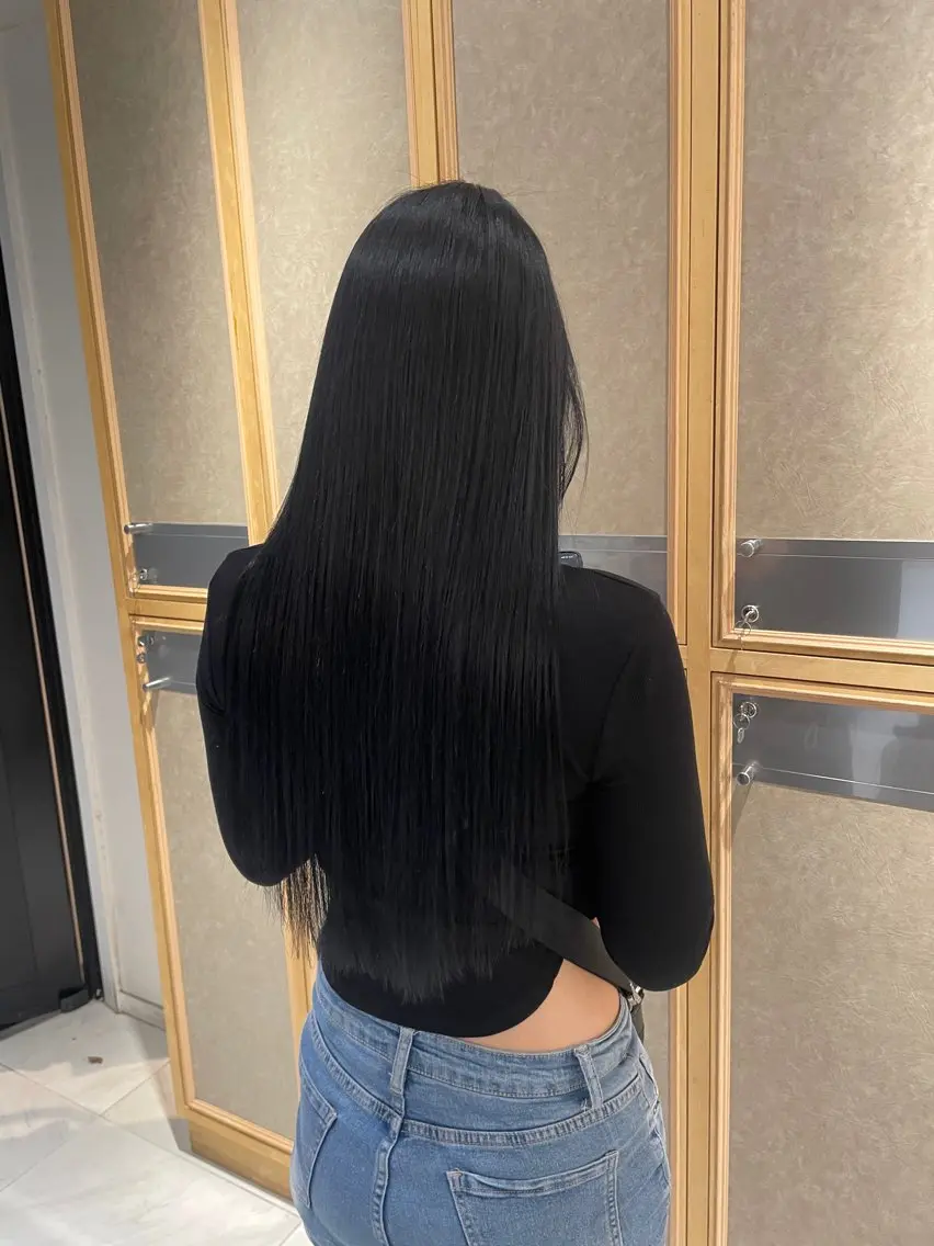 ⚫️ミニモ限定SET割⚫️縮毛矯正・艶カラー✨ヘアカラー をしている方はこちらから🖐️の写真