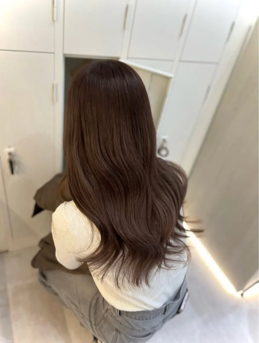 ロング カラー Zina aimiのヘアスタイル