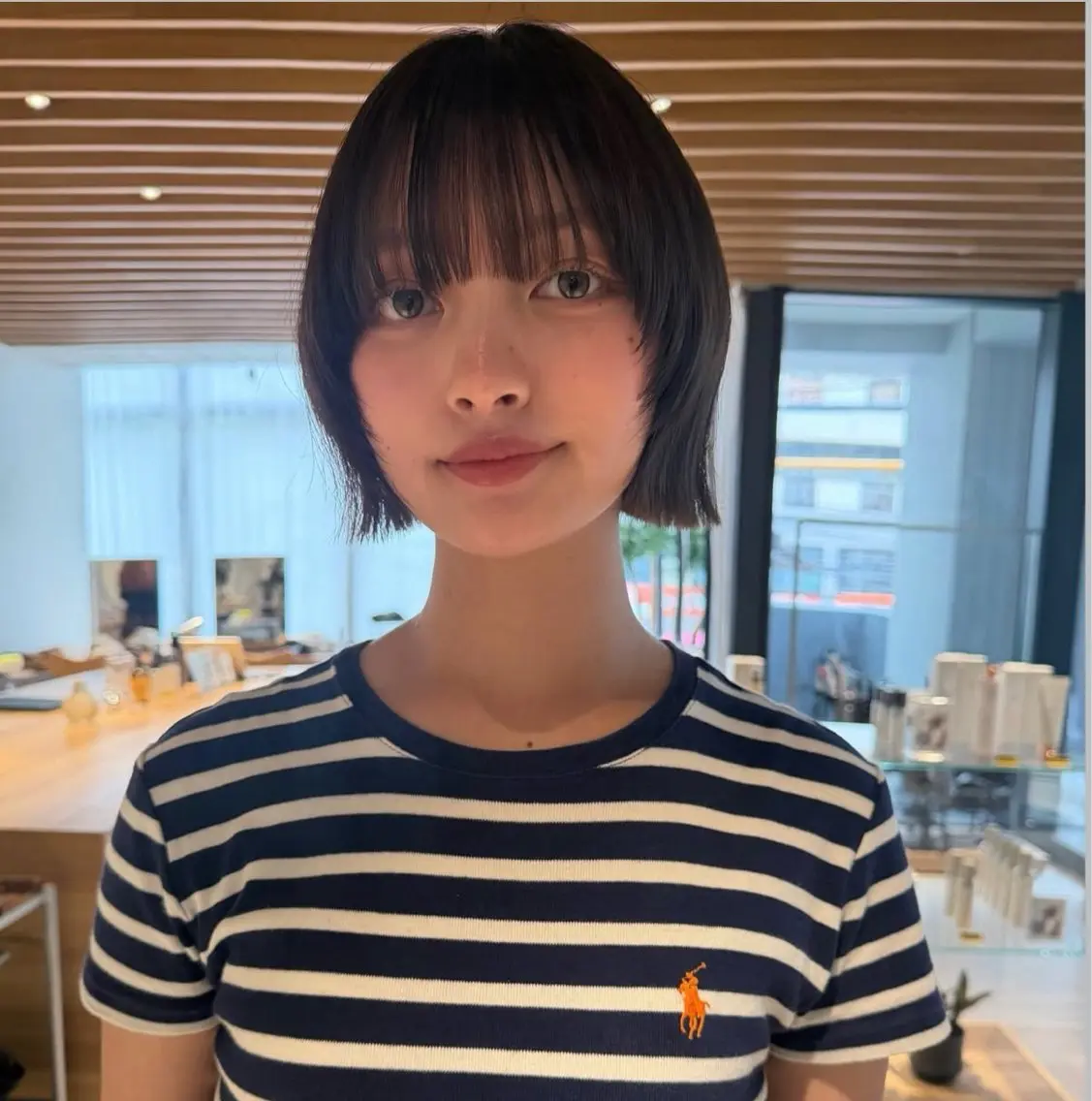 ミディアム 中村 果乃のヘアスタイル