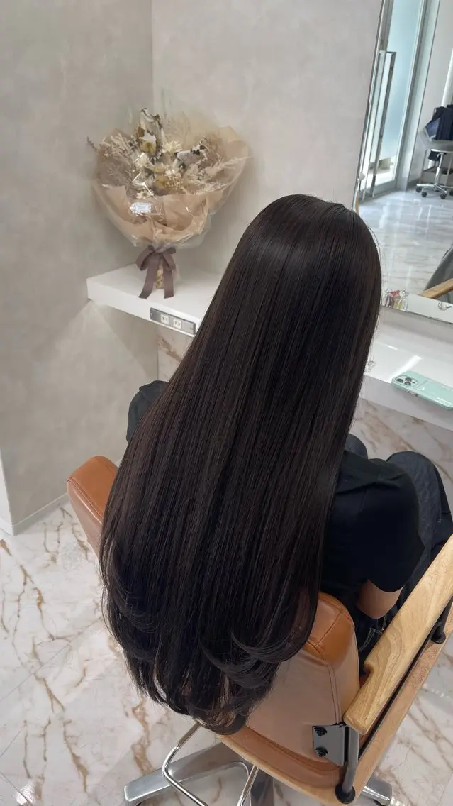 ロング SLASHスラッシュ 木下結月果のヘアスタイル