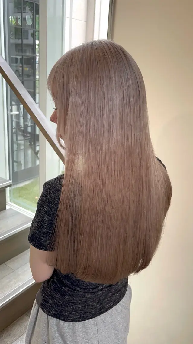 ロング くびれヘア 顔周りカット 韓国風ヘア レイヤーカット 似合わせカット 💫レイヤーカット✨ 透明感カラー工藤雄大のヘアスタイル