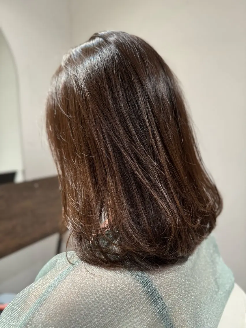 セミロング レイヤーカット 金津 魁杜のヘアスタイル