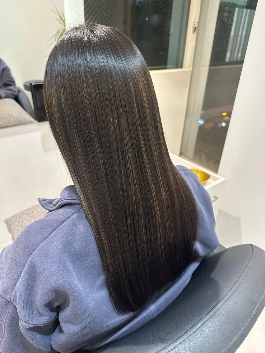 ミディアム トリートメント Emuest心斎橋 SAKIのヘアスタイル