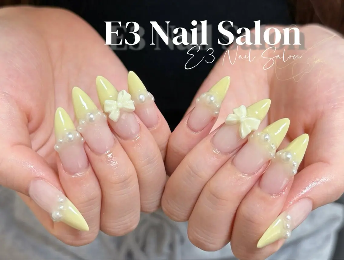 ネイル 桜ネイル フレンチネイル ジェルネイル ガラスフレンチ グラデーション ハンドネイル E3 Nail Salonのネイルデザイン