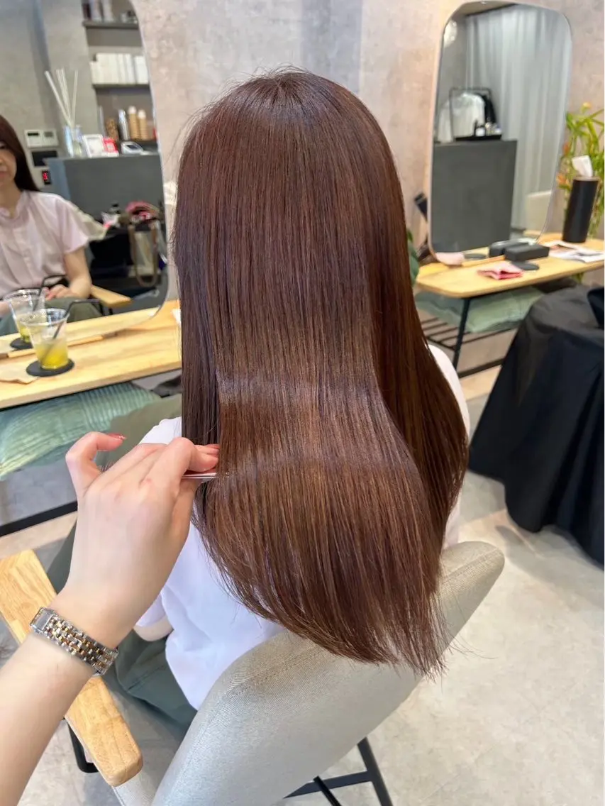 カラー HAILEY HONAMIのヘアスタイル