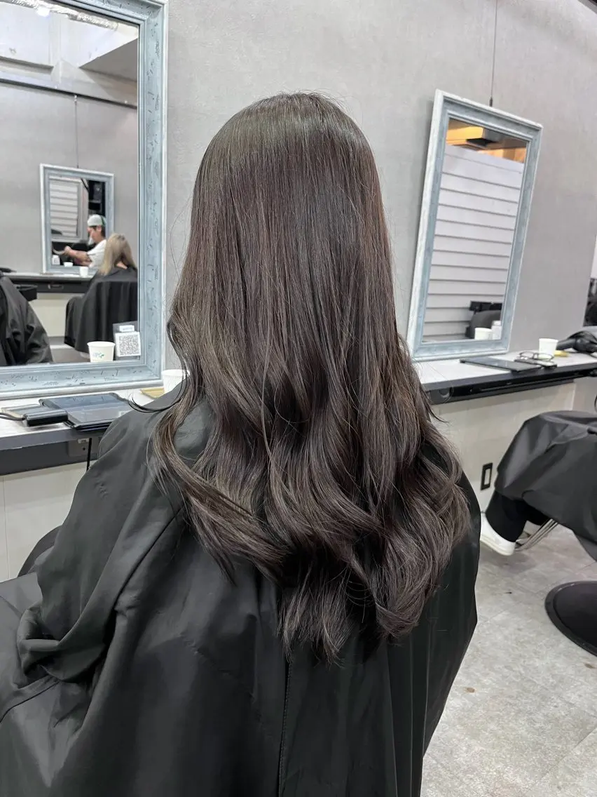 ミディアム カラー グレージュ カット ヘアカラー トリートメント GiseL 博多筑紫口店のヘアスタイル