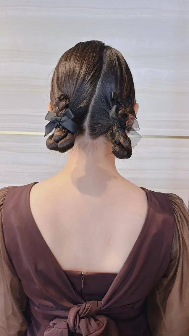 セミロング ヘアアレンジ 💜eluあやね💜 🫧カラー・縮毛矯正のヘアスタイル