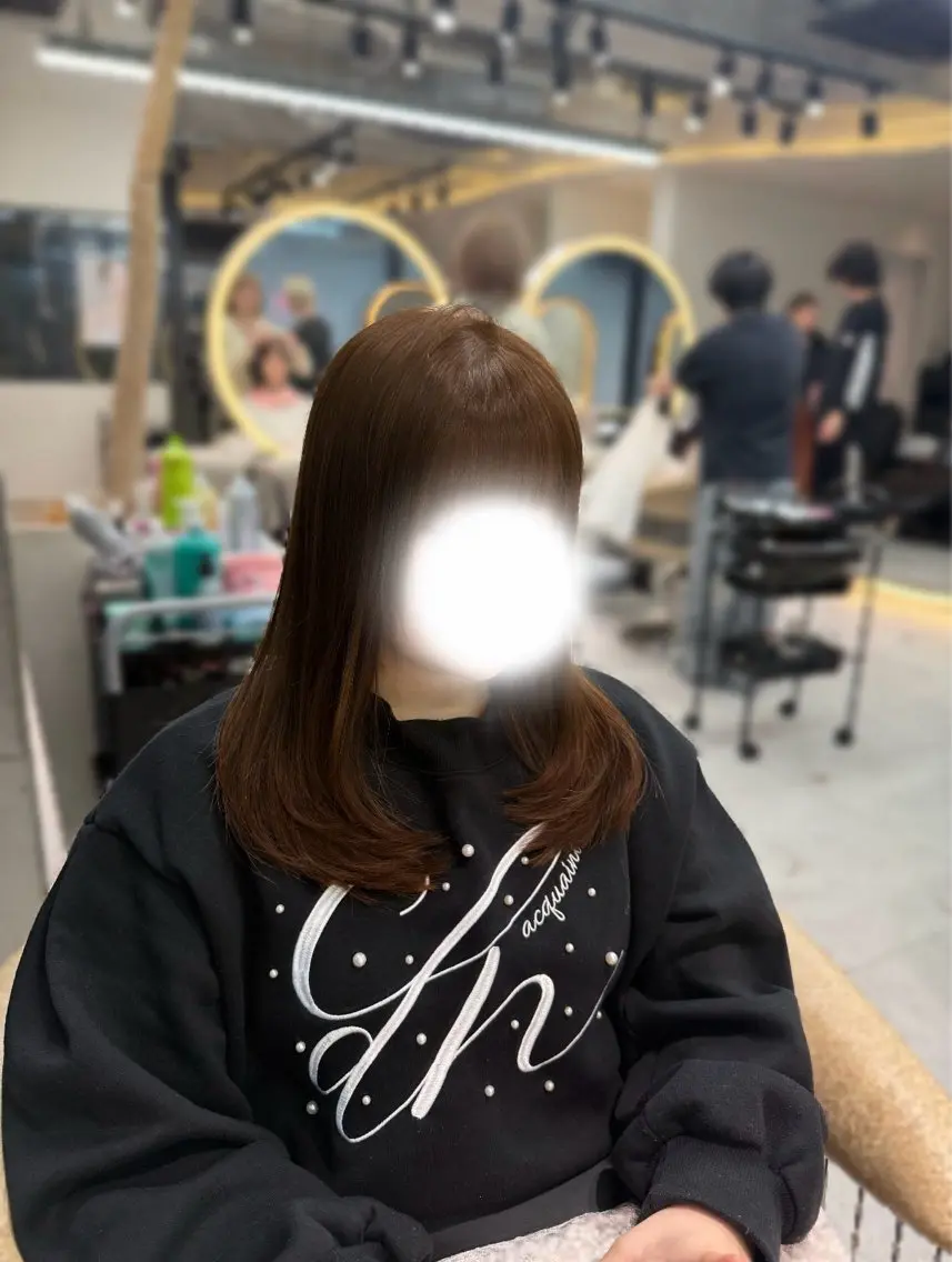 セミロング レイヤーカット Nanami / ベージュ/グレージュのヘアスタイル