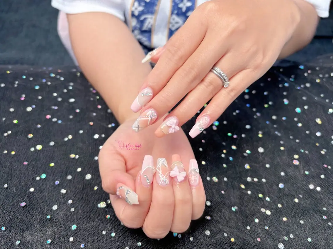 ネイル 桜ネイル 長さ出し フラワーネイル フレンチネイル ジェルネイル ハンドネイル ACon NailSalonのネイルデザイン