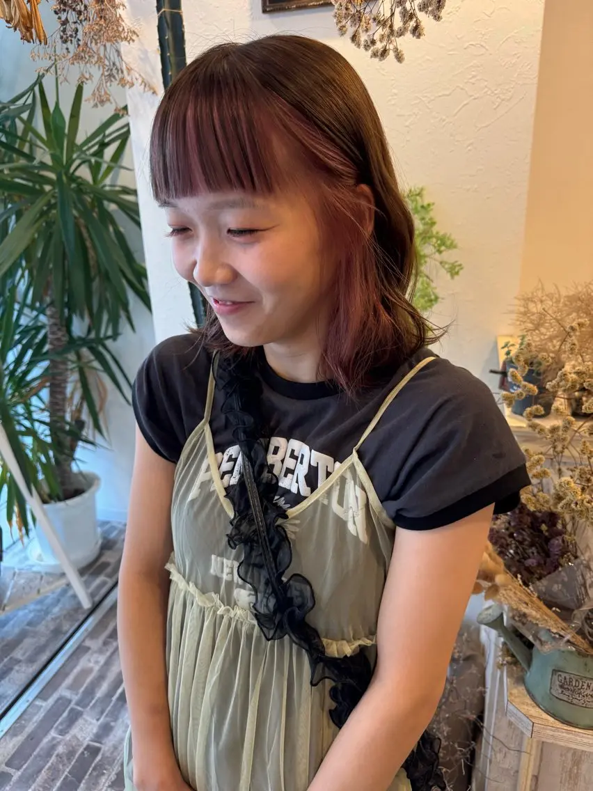 ミディアム カラー ミストバング ベージュカラー ブラウンカラー  フェイスフレーミング ピンクカラー ヘアカラー m ā l o.🌷 サカモトマイコのヘアスタイル