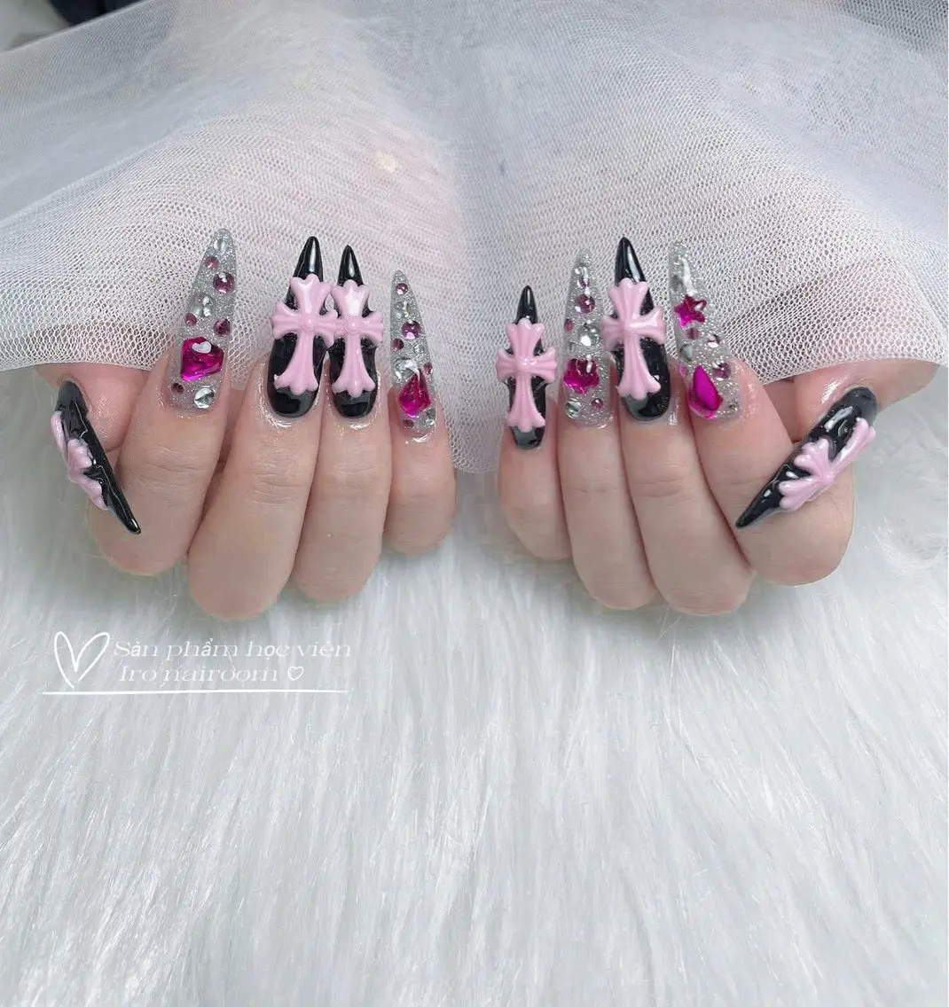 ネイル ハンドネイル IRO Nail Studioのネイルデザイン