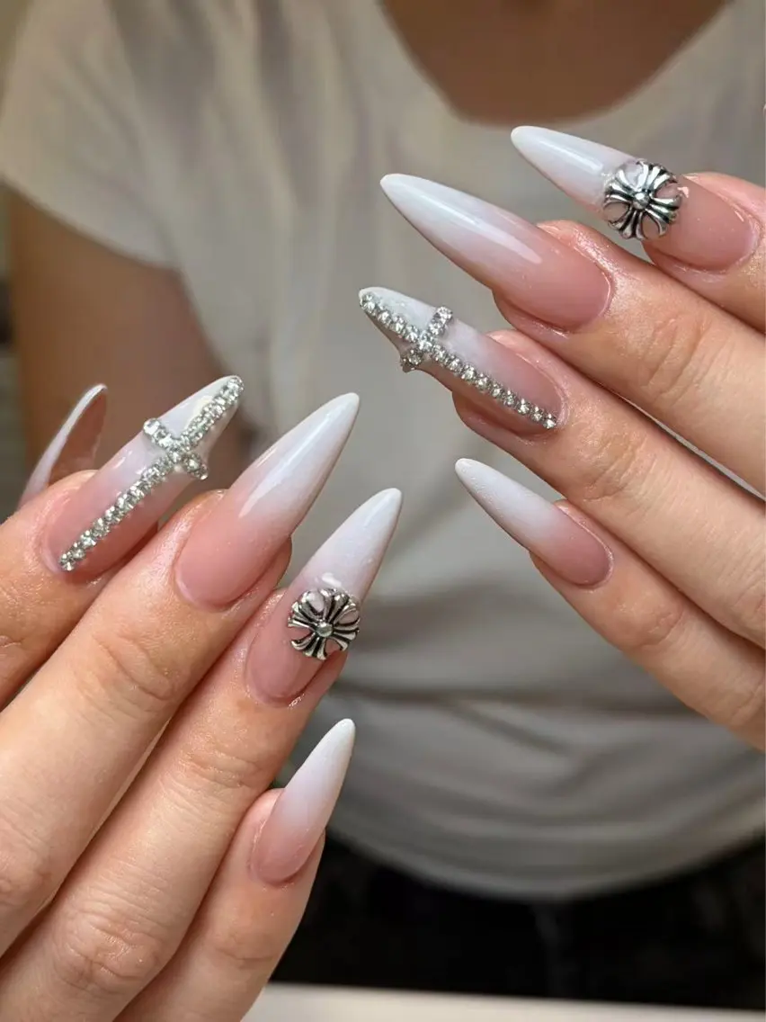 ネイル 持ち込み Amina nail salonのネイルデザイン