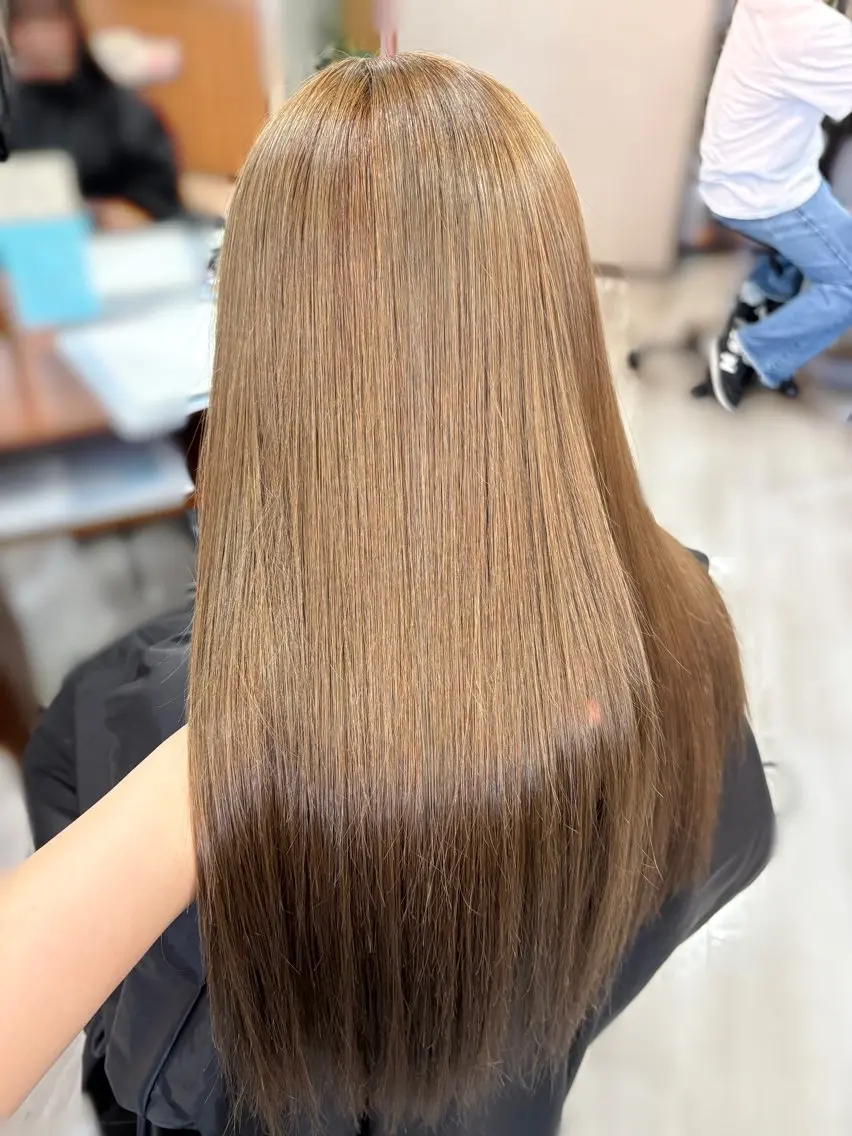 ロング ヘアカラー arika ninaのヘアスタイル
