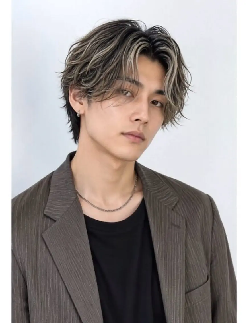 新規カットカラー【ご新規様限定】カット+メッシュハイライトカラー(ブリーチ1回)の写真