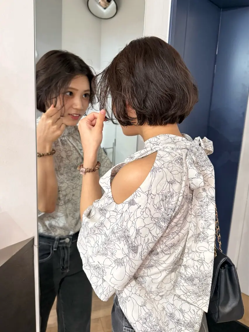 ミディアム パーマ ミディアムパーマ ボブ レイヤーカット カット ヘアカラー トリートメント sota/透け感ヘア /モノトーン/ラフさのヘアスタイル