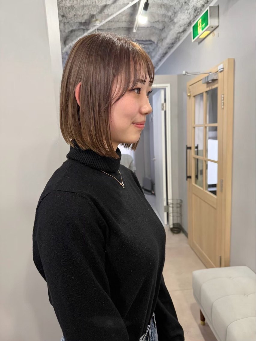 ショート カラー ヘアカラー トリートメント attrait 塚口店のヘアスタイル