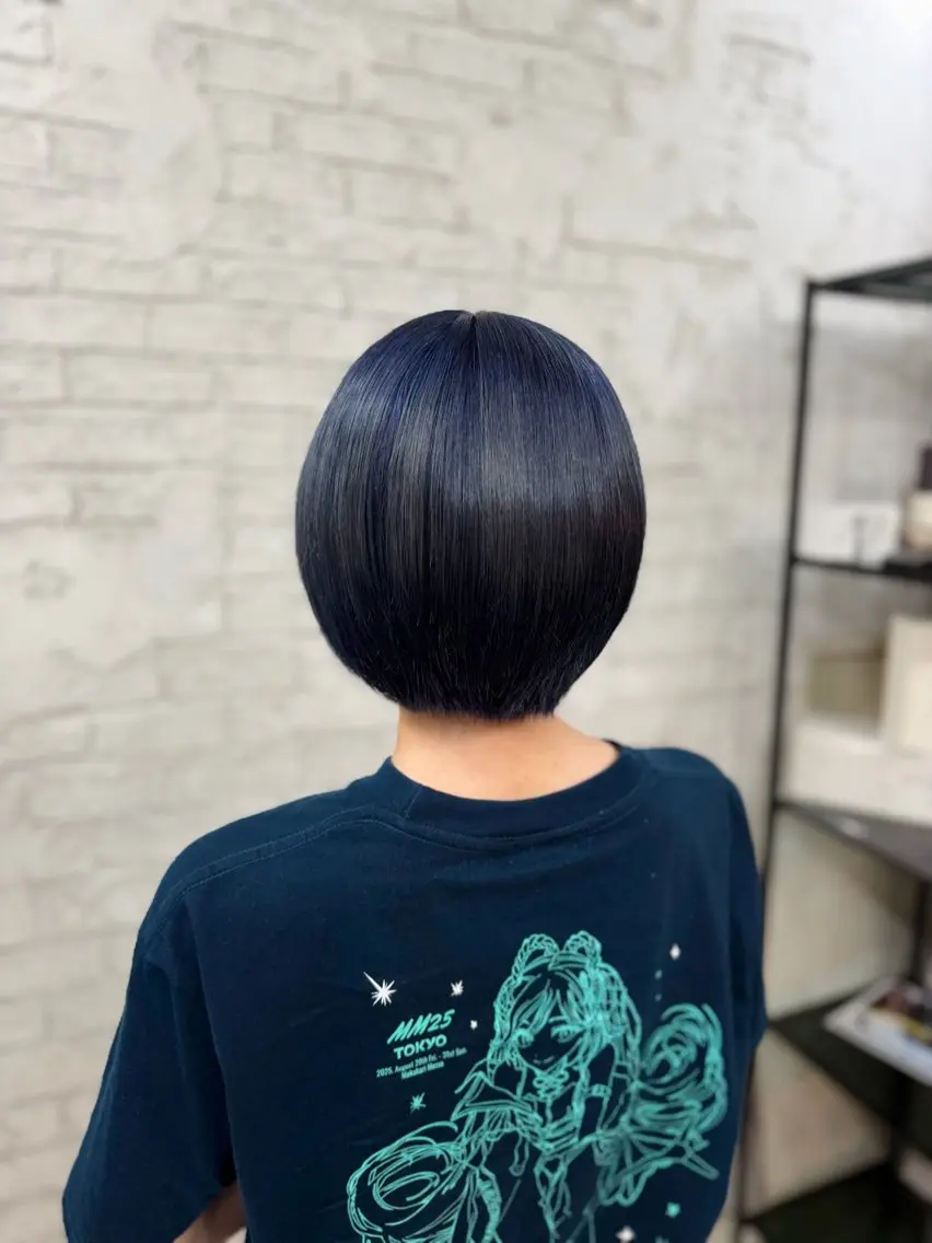 ショート カラー ヘアカラー 🫐ブリーチモデル /RURI🌙のヘアスタイル