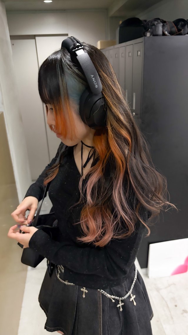 ロング カラー カット ヘアカラー 前田 陽南子のヘアスタイル