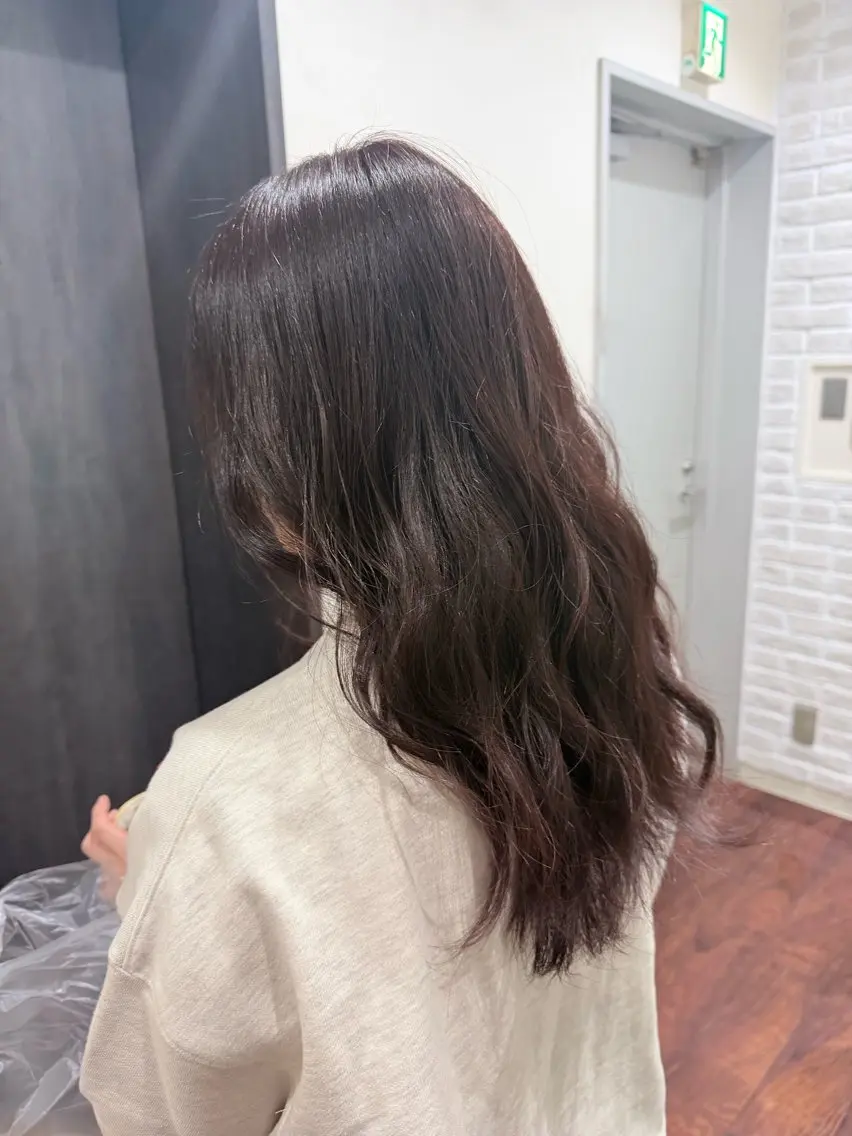 カラー 乙津 寧々のヘアスタイル