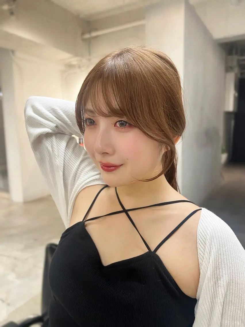 【学割U24】韓国風も人気！縛っても可愛い顔周りカット＋コテスタイリングの写真