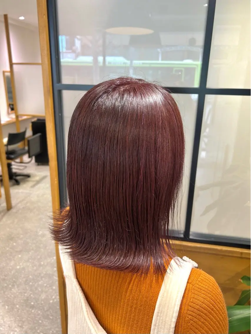 セミロング ヘアカラー やなぎさわ はるなのヘアスタイル