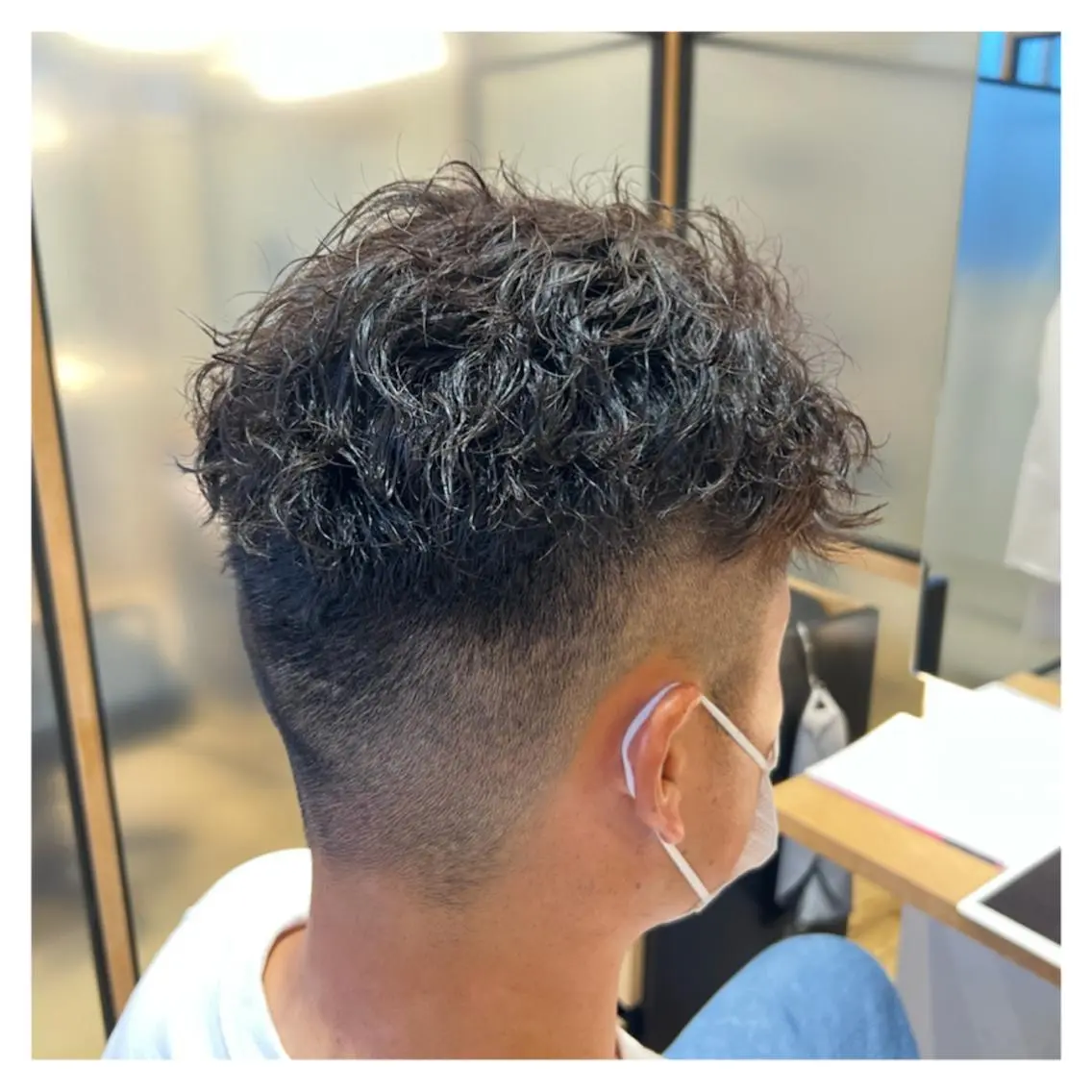 ショート パーマ メンズ メンズパーマ メンズツイストパーマ ツイストパーマ まちだ ひとみのヘアスタイル