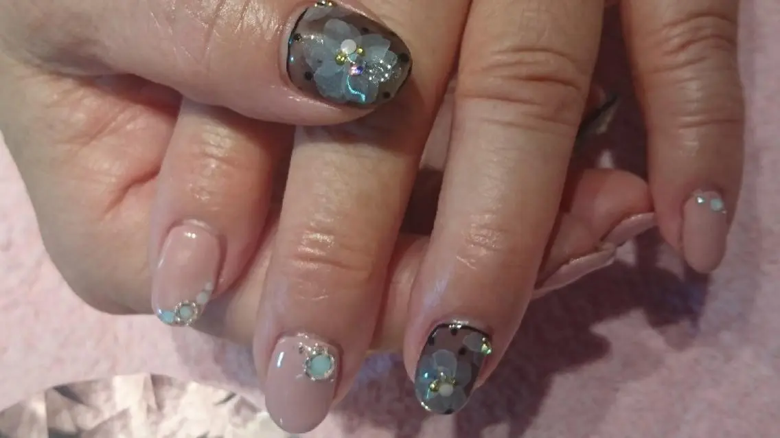 ネイル フラワーネイル ネイルスペースR 小林のネイルデザイン