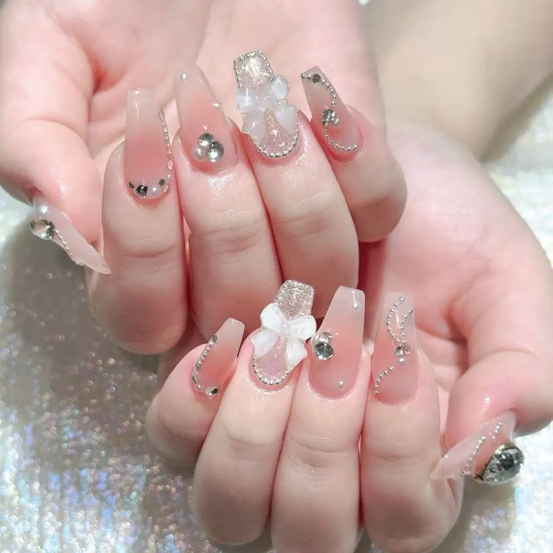 ネイル ハンドネイル Queens 榊 まおのネイルデザイン