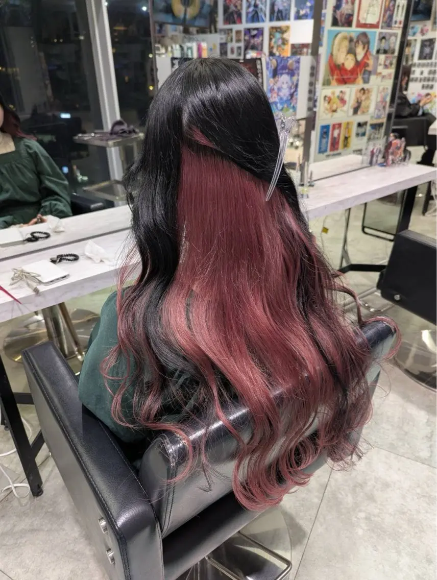 ロング カラー インナーカラー ピンクカラー 推しカラー/ ミクのヘアスタイル