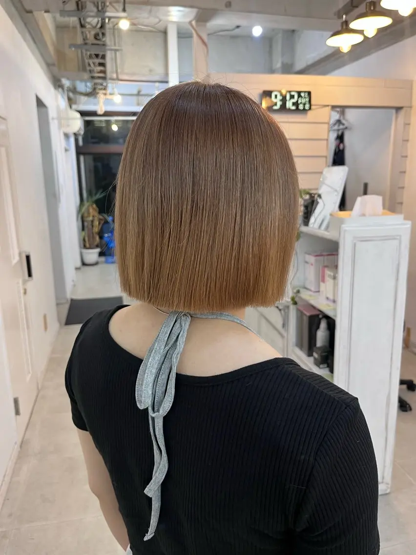ショート カラー ボブ ヘアカラー トリートメント ブリーチ有無Wカラー メンズパーマ大成のヘアスタイル