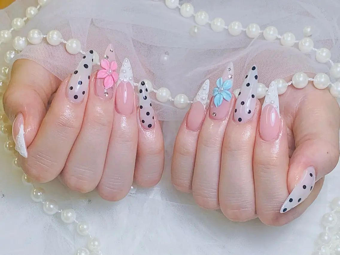 ネイル チークネイル 長さ出し フラッシュネイル フレンチネイル グラデーション ハンドネイル AN NAIL SALONのネイルデザイン