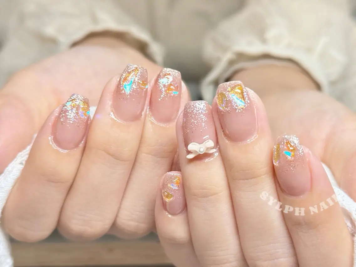 ネイル オーロラネイル 長さ出し フレンチネイル ジェルネイル ガラスフレンチ ハンドネイル Rela・S NAILのネイルデザイン