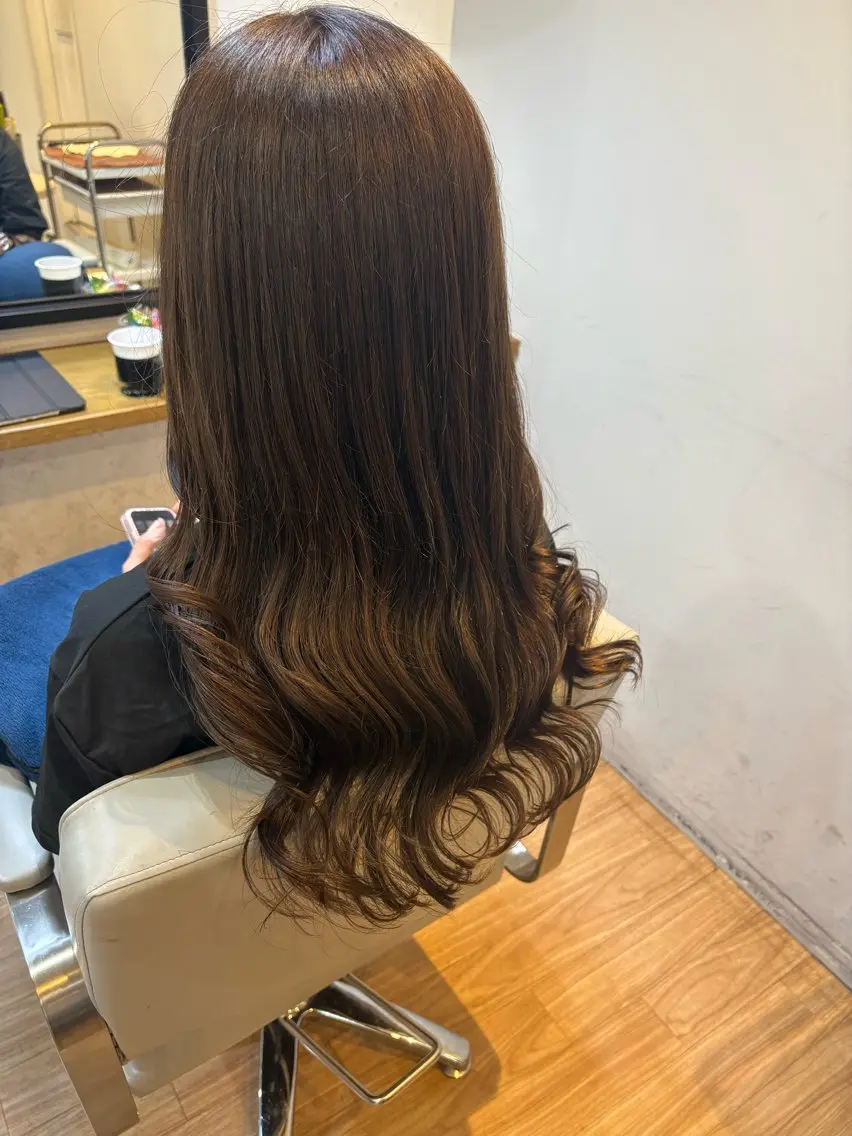 カラー カット ヘアカラー トリートメント 韓国ヘアー🇰🇷 MIWAのヘアスタイル